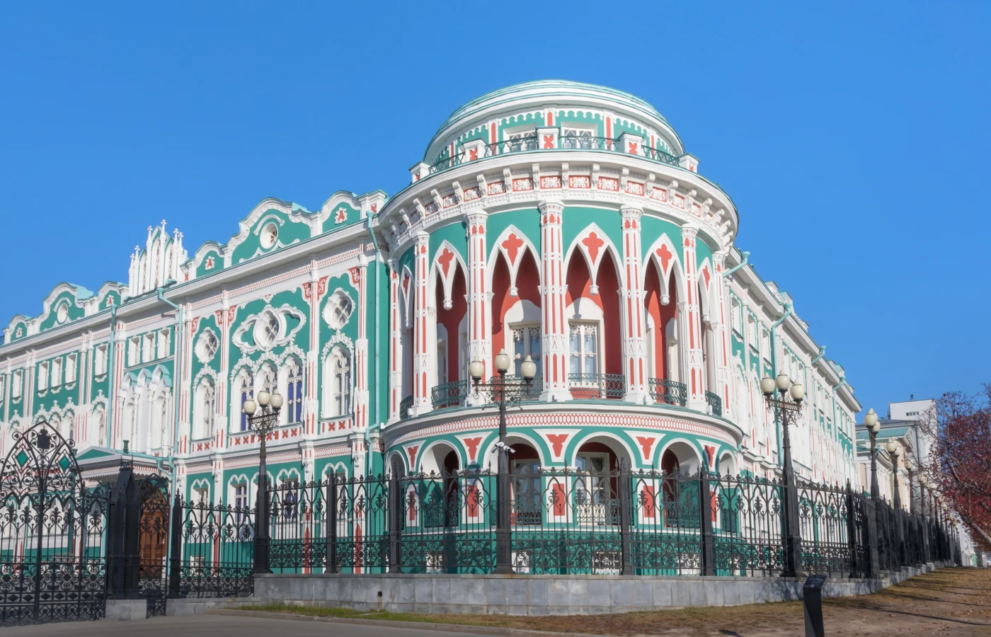 Отели Екатеринбурга из Красноярска